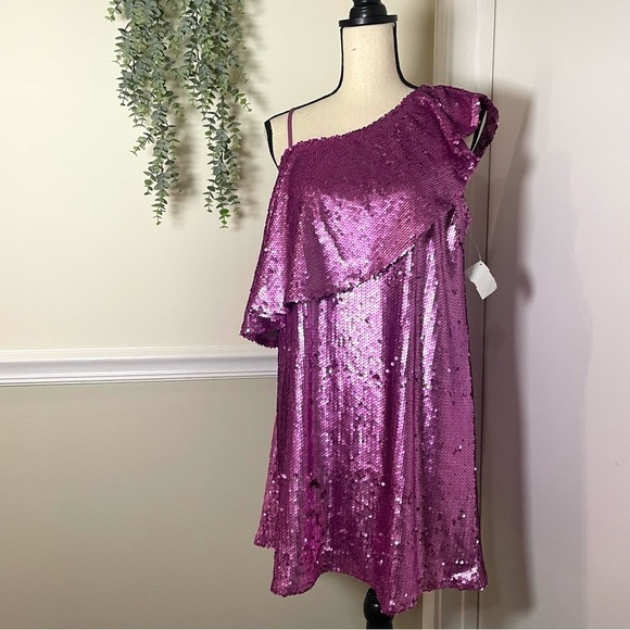 NWT The Impeccable Pig Time For Tinsel Magenta Sequin One Shoulder Dress Medium - Picture 3 of 7